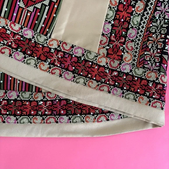 Fully Embroidered Palestinian Thobe - Picture 9 of 9